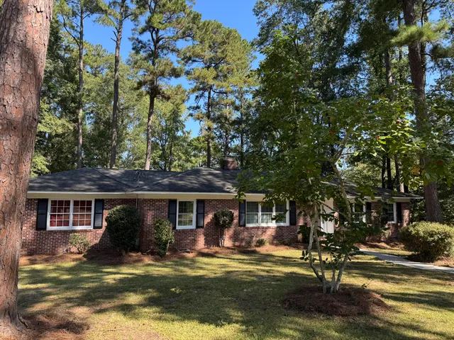 $299,900 | 1332 Dogwood Drive, Orangeburg, SC 29118