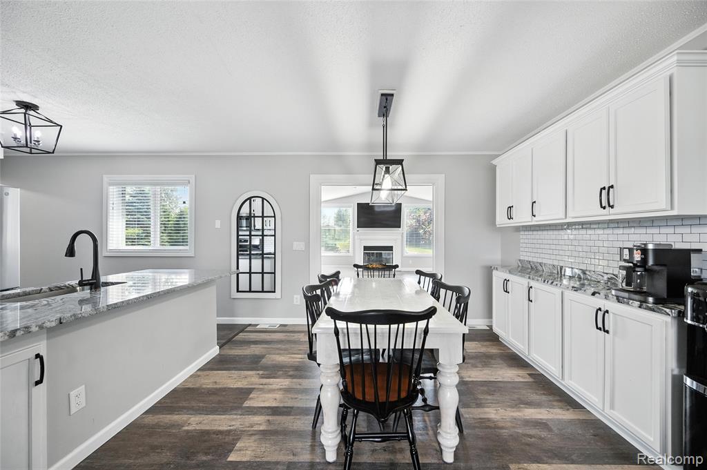 66100 Romeo Plank Road Ray, MI 48096 - Photo 9 of 34