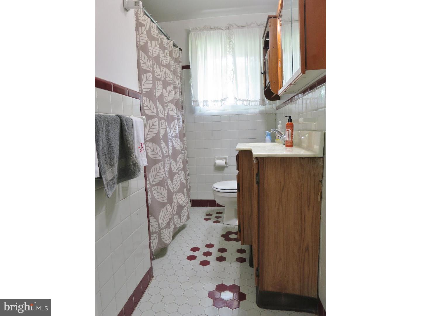 2018 Berkley Road Norristown, PA 19403 - Photo 21 of 25 Gallery Image 21