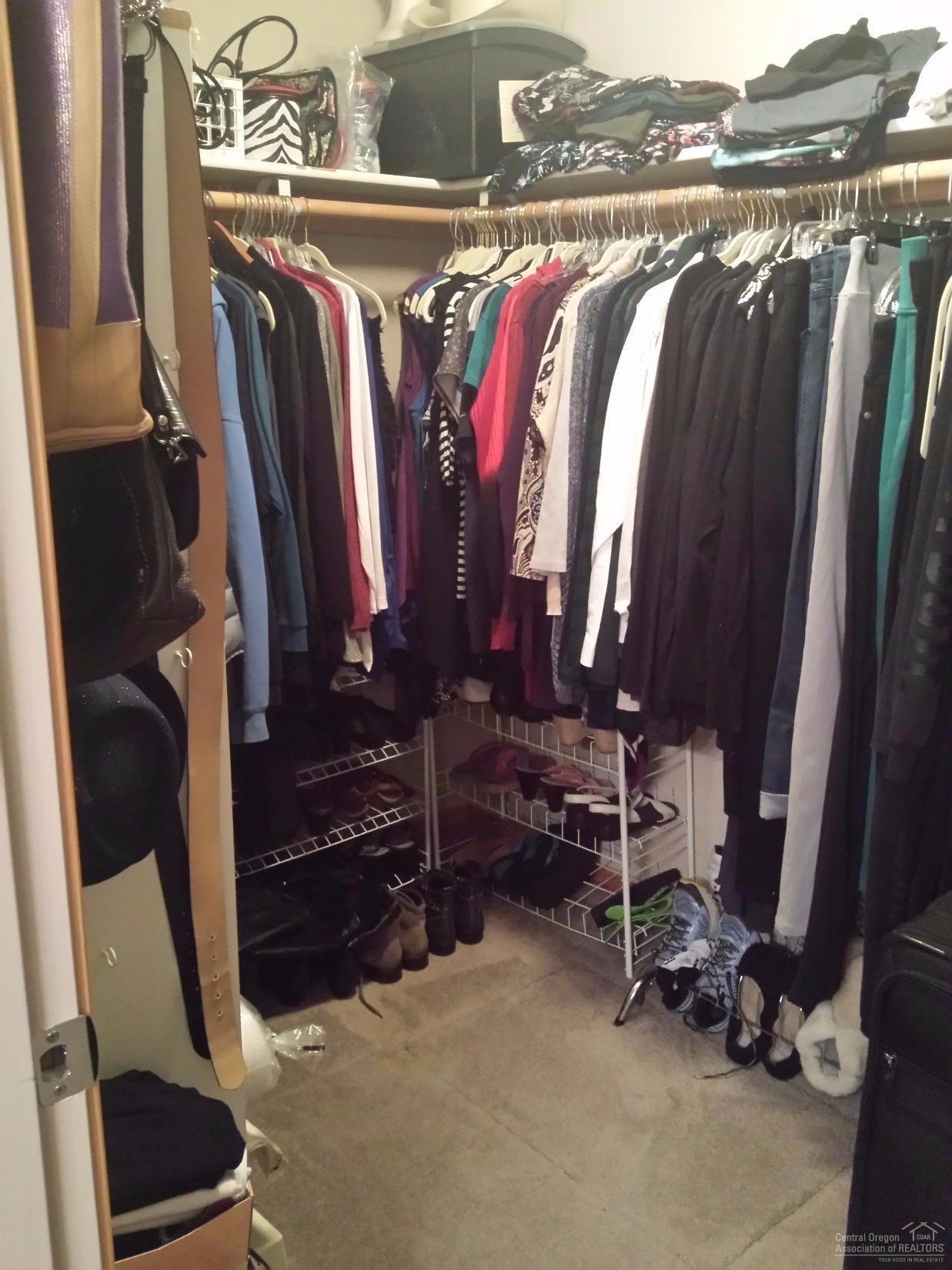 20533 Dylan Loop Bend, OR 97702 - Photo 17 of 25 MASTER WALK-IN CLOSET
