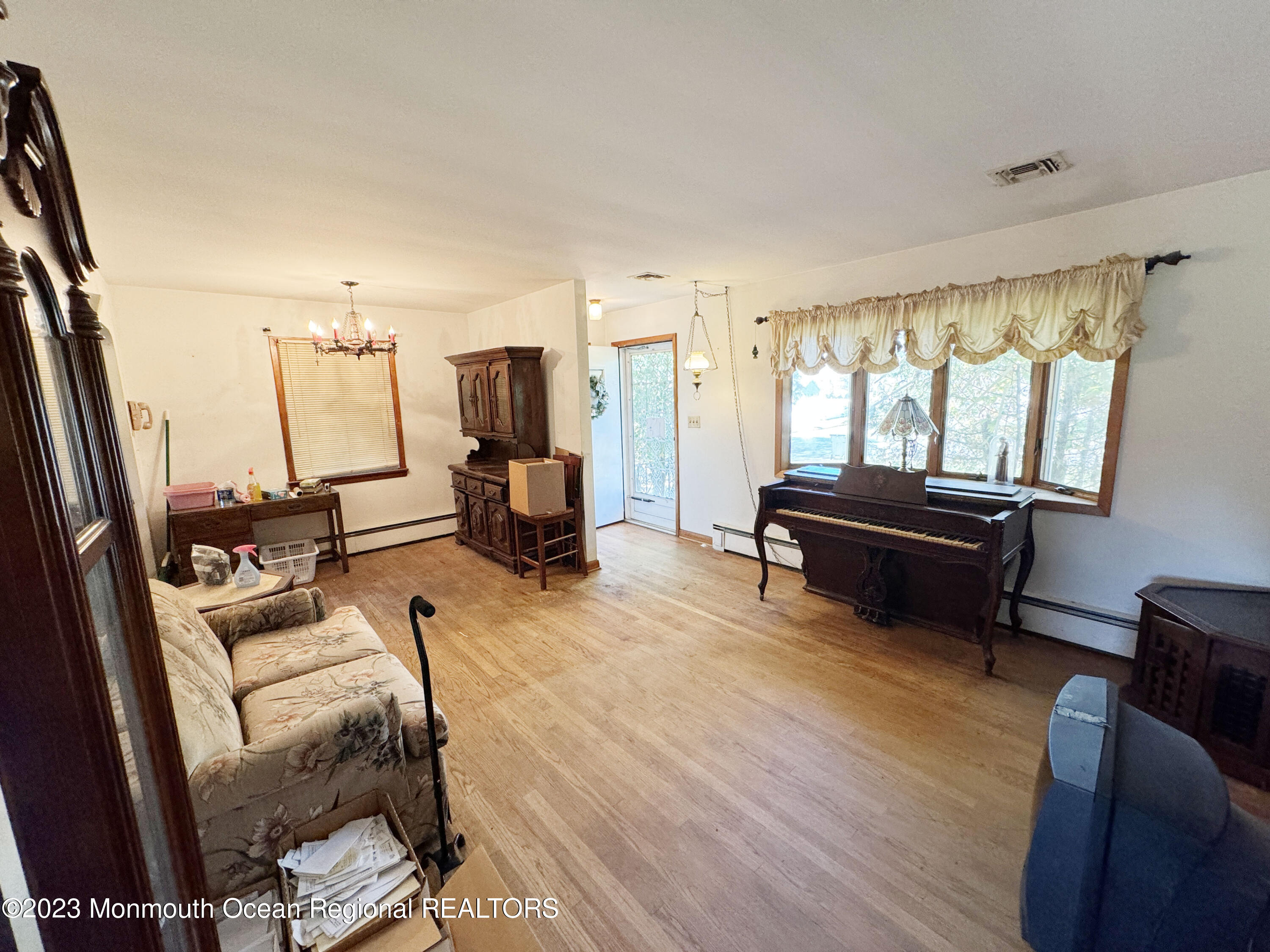 543 Bethany Road, Unit B Holmdel, NJ 07733 - Photo 20 of 23 livingroomentry