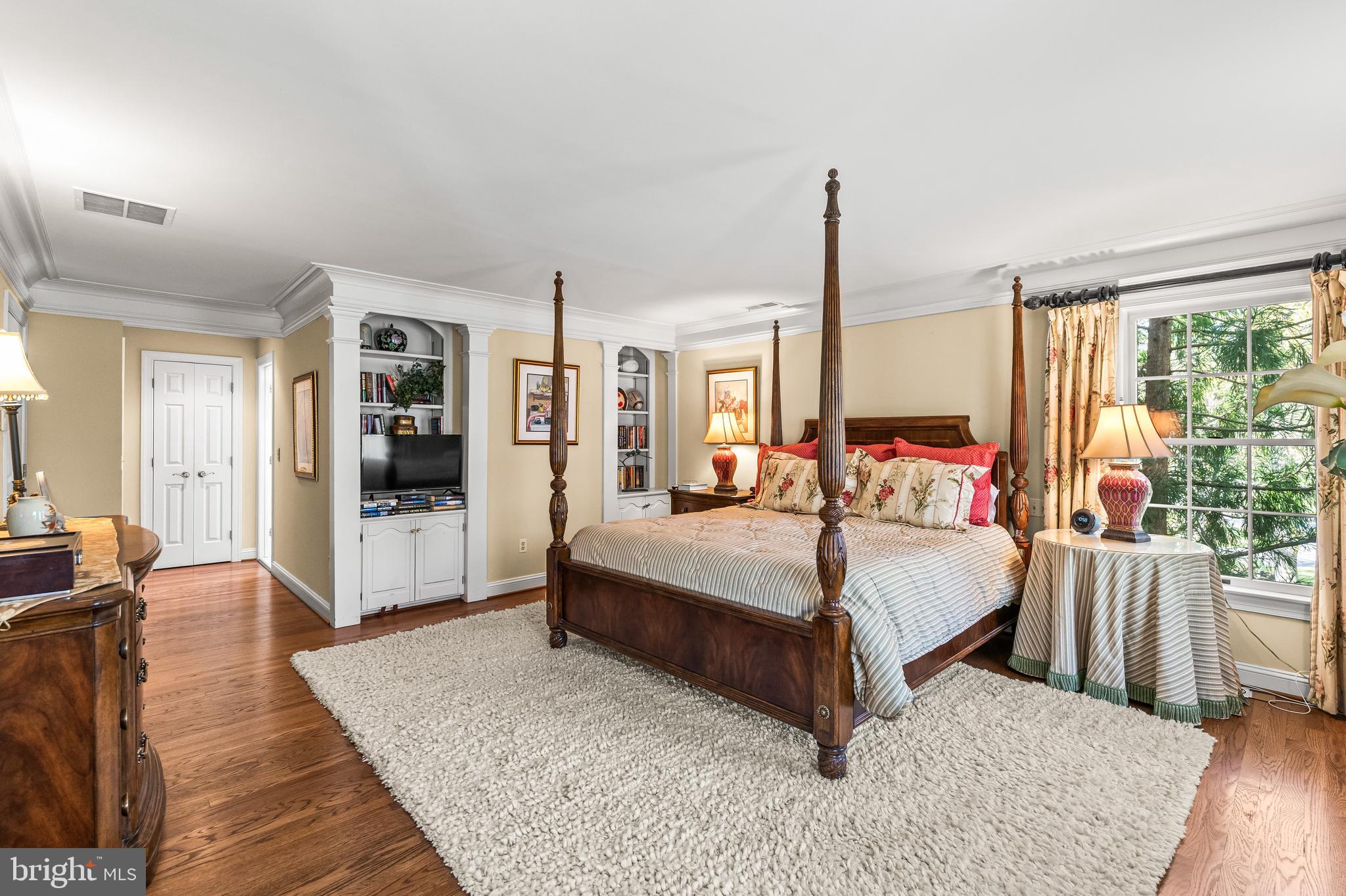 29 Springhill Farm Court Cockeysville, MD 21030 - Photo 42 of 84 Primary Suite