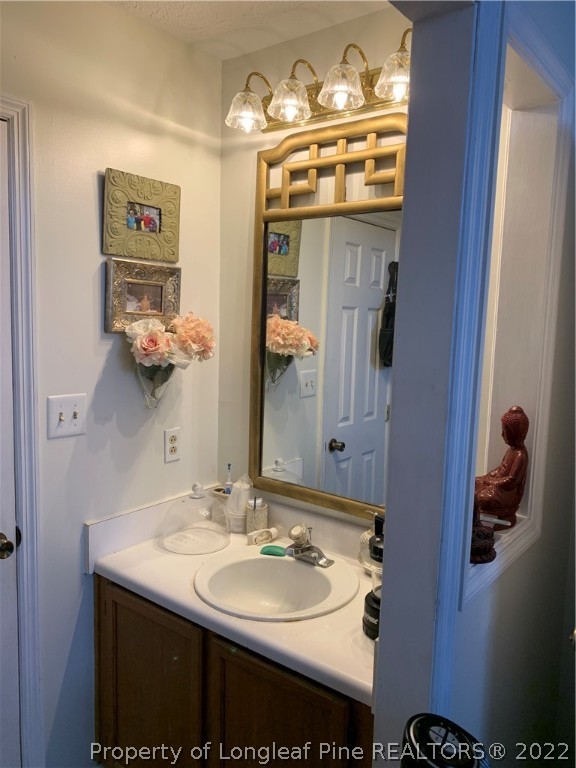 129 East 12 Oaks Road Raeford, NC 28376 - Photo 11 of 13 Gallery Image 11