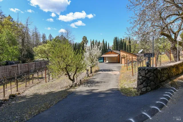 $1,695,000 | 455 Glass Mountain Road, St. Helena, CA 94574