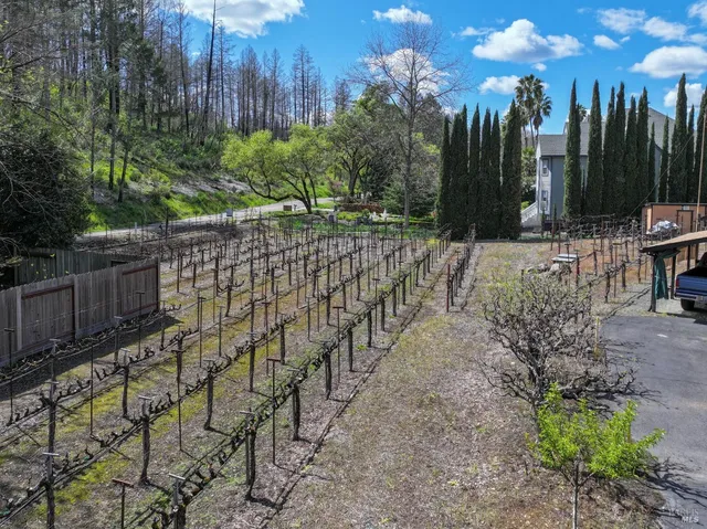 $1,695,000 | 455 Glass Mountain Road, St. Helena, CA 94574