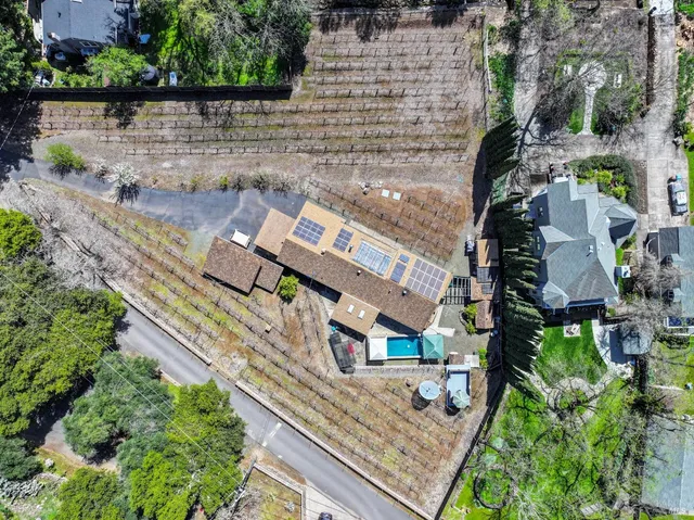 $1,695,000 | 455 Glass Mountain Road, St. Helena, CA 94574