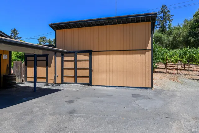 $1,695,000 | 455 Glass Mountain Road, St. Helena, CA 94574