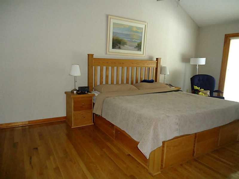 2540 Cedar Ridge Drive Columbus, IN 47203 - Photo 6 of 12 Gallery Image 6