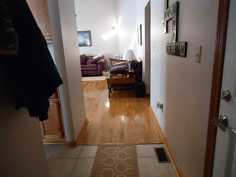 2540 Cedar Ridge Drive Columbus, IN 47203 - Photo 10 of 12 Gallery Image 10