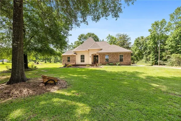 $425,000 | 26402 Highway 40, Folsom, LA 70437