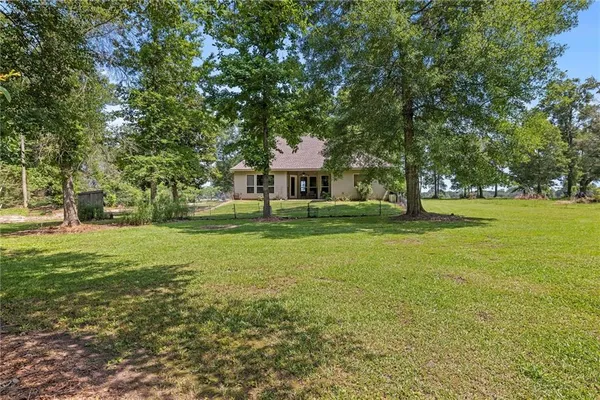 $425,000 | 26402 Highway 40, Folsom, LA 70437