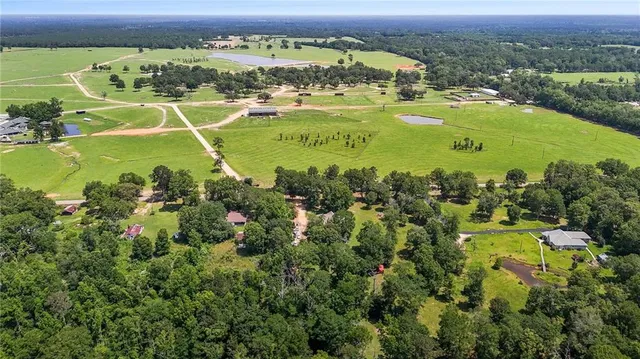 $425,000 | 26402 Highway 40, Folsom, LA 70437