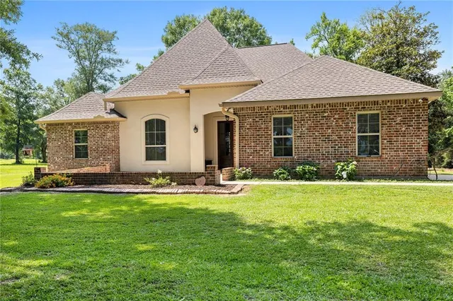$425,000 | 26402 Highway 40, Folsom, LA 70437
