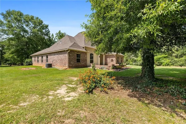$425,000 | 26402 Highway 40, Folsom, LA 70437