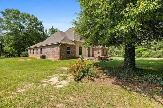 $425,000 | 26402 Highway 40, Folsom, LA 70437