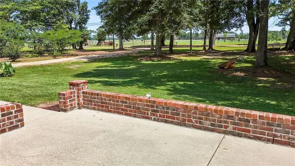$425,000 | 26402 Highway 40, Folsom, LA 70437