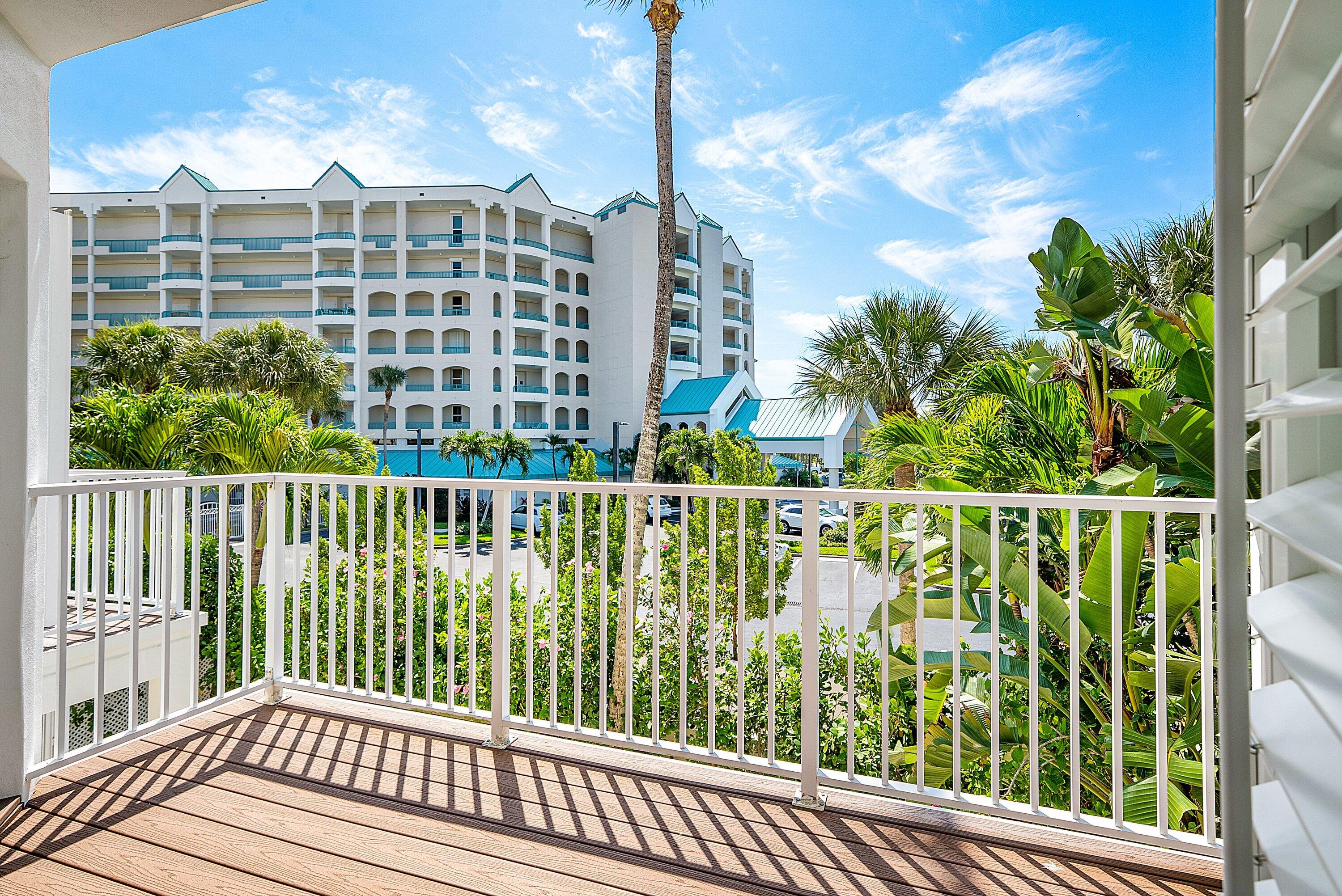 130 Jupiter Key Road Jupiter, FL 33477 - Photo 18 of 61 042-130JupiterKeyRoad-Jupiter-FL-33477-S