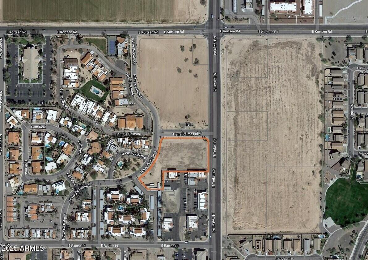 1963 North Trekell Road Casa Grande, AZ 85122 - Photo 4 of 4 a bathroom with a shower