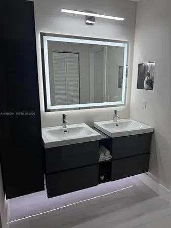 $2,990 | 436 Lakeview Drive, Unit 205, Weston, FL 33326