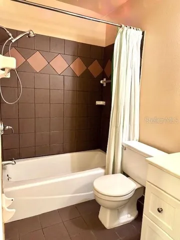 $1,150 | 257 Southwest Lincoln Circle North, Unit 3208, St. Petersburg, FL 33703