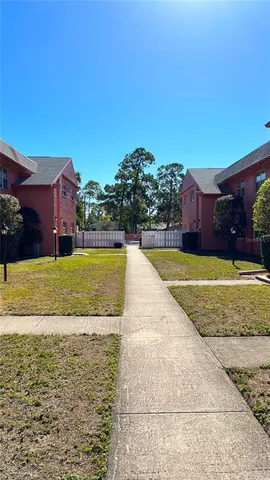 $1,150 | 257 Southwest Lincoln Circle North, Unit 3208, St. Petersburg, FL 33703