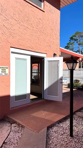 $1,150 | 257 Southwest Lincoln Circle North, Unit 3208, St. Petersburg, FL 33703