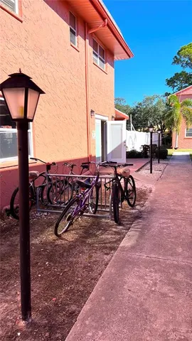 $1,150 | 257 Southwest Lincoln Circle North, Unit 3208, St. Petersburg, FL 33703