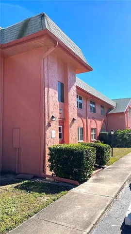 $1,150 | 257 Southwest Lincoln Circle North, Unit 3208, St. Petersburg, FL 33703