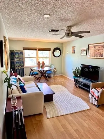 $1,150 | 257 Southwest Lincoln Circle North, Unit 3208, St. Petersburg, FL 33703