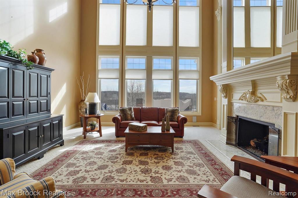 4633 Theheights Boulevard Rochester, MI 48306 - Photo 8 of 48 Gallery Image 8