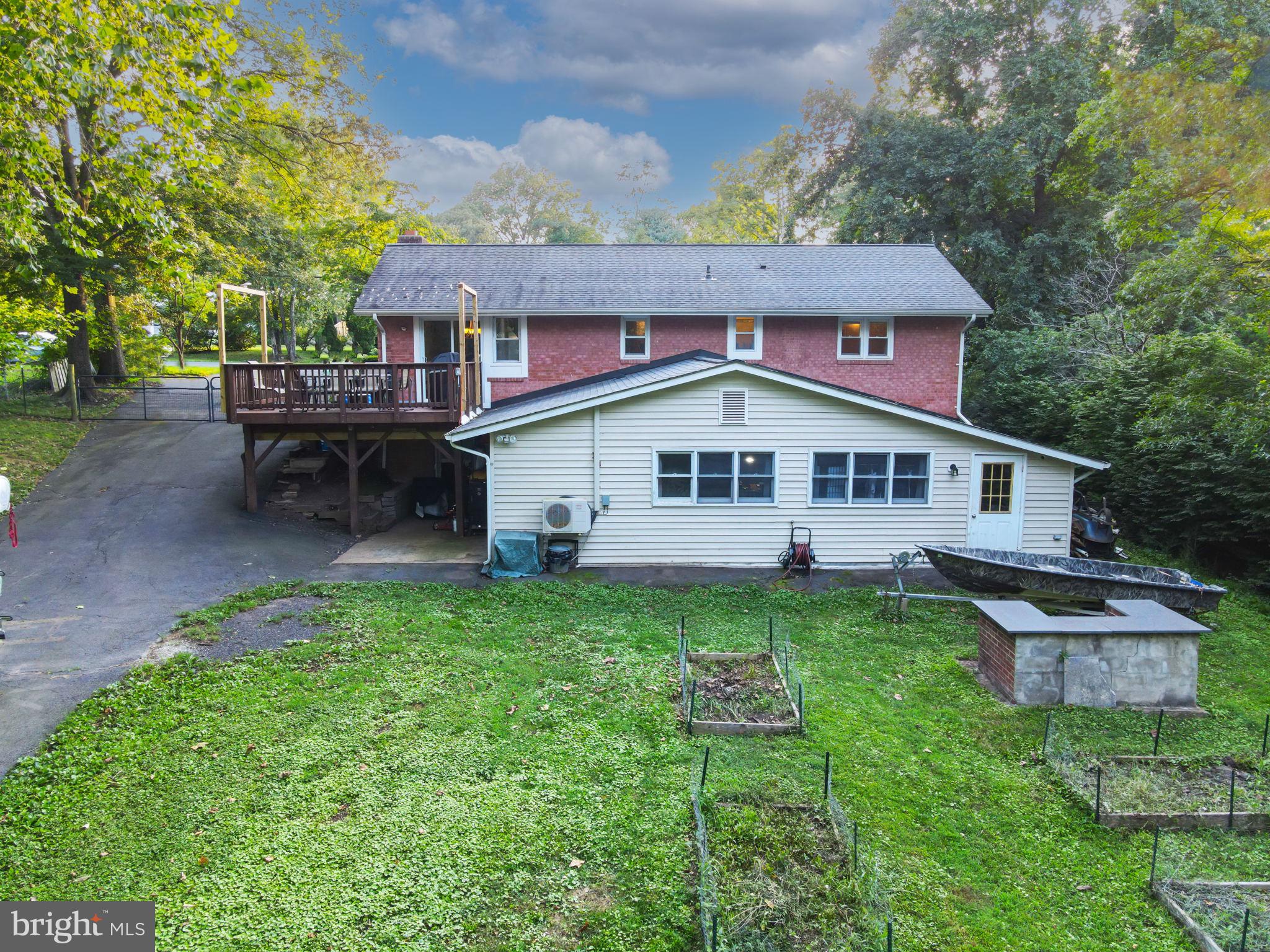 7409 Lake Drive Manassas, VA 20111 - Photo 13 of 51