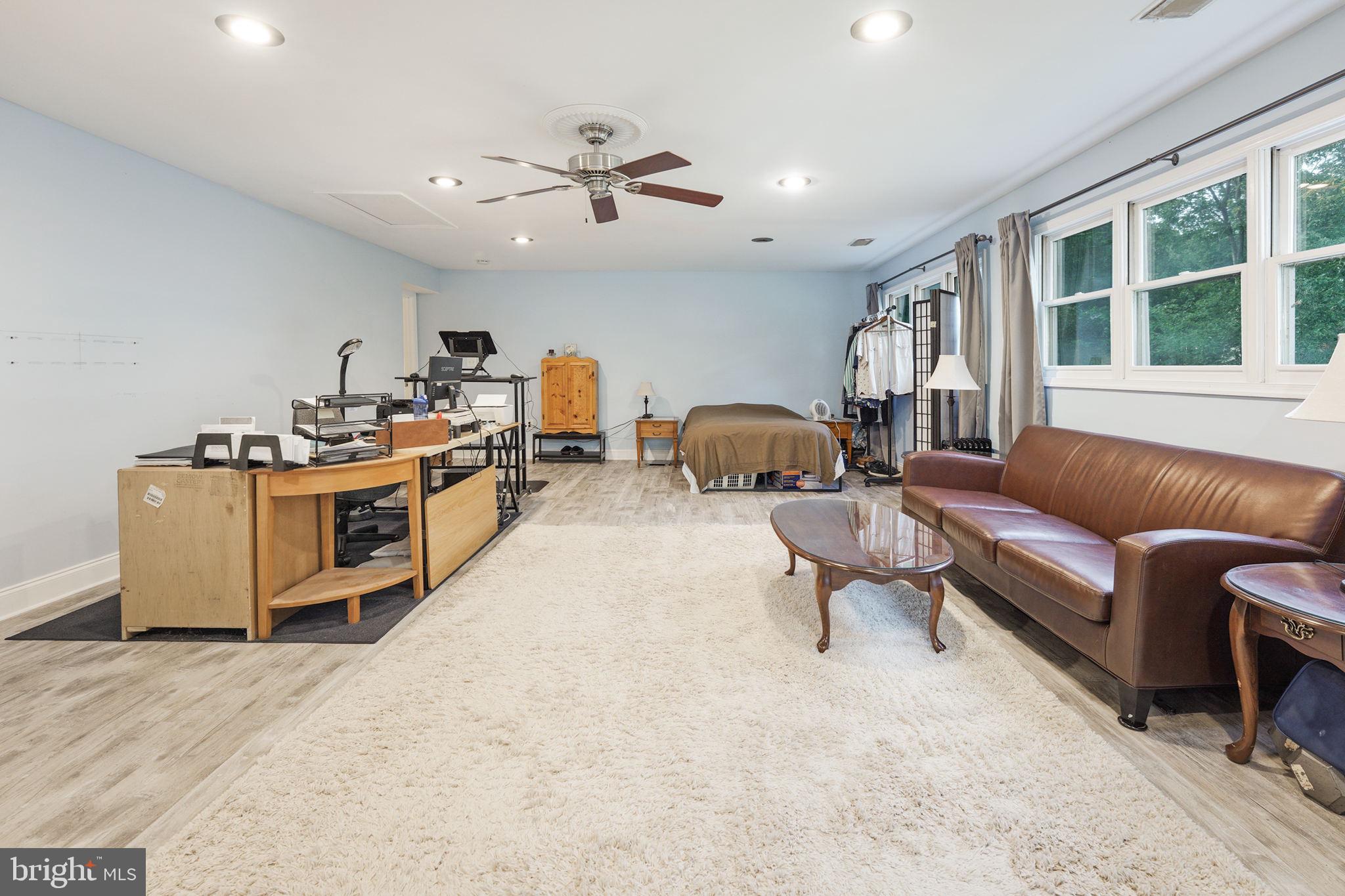 7409 Lake Drive Manassas, VA 20111 - Photo 21 of 51