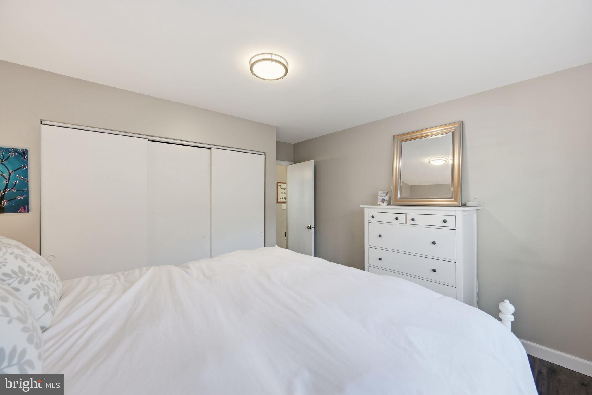 4608 28th Road South, Unit B Arlington, VA 22206 - Photo 11 of 21 Bedroom 1