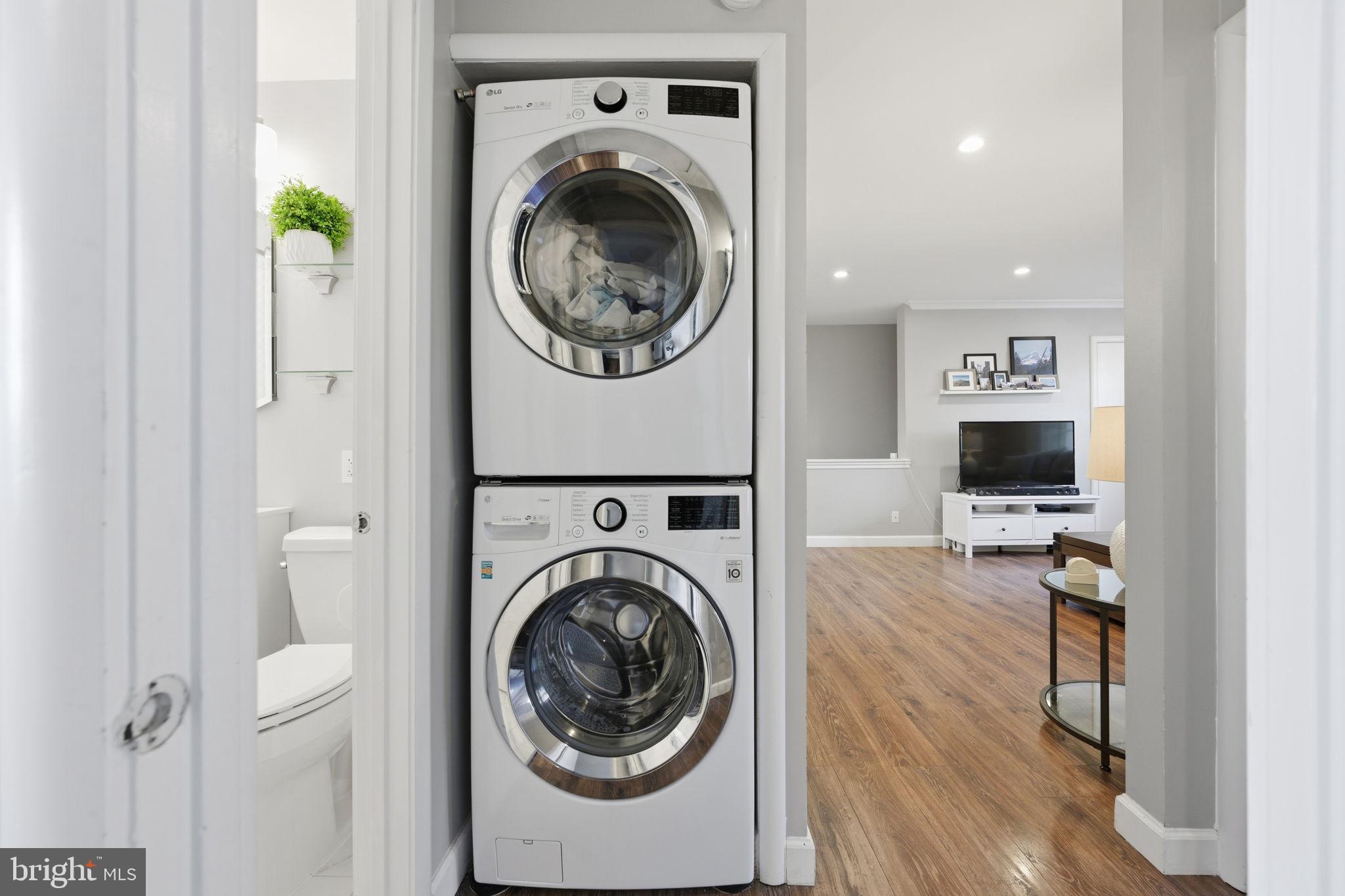 4608 28th Road South, Unit B Arlington, VA 22206 - Photo 16 of 21 Laundry