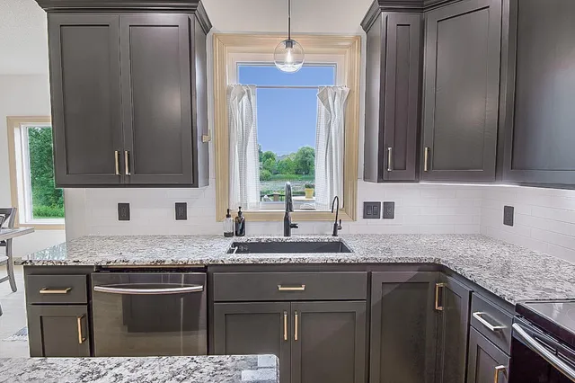 $570,000 | 708 20th Avenue North, Sartell, MN 56377