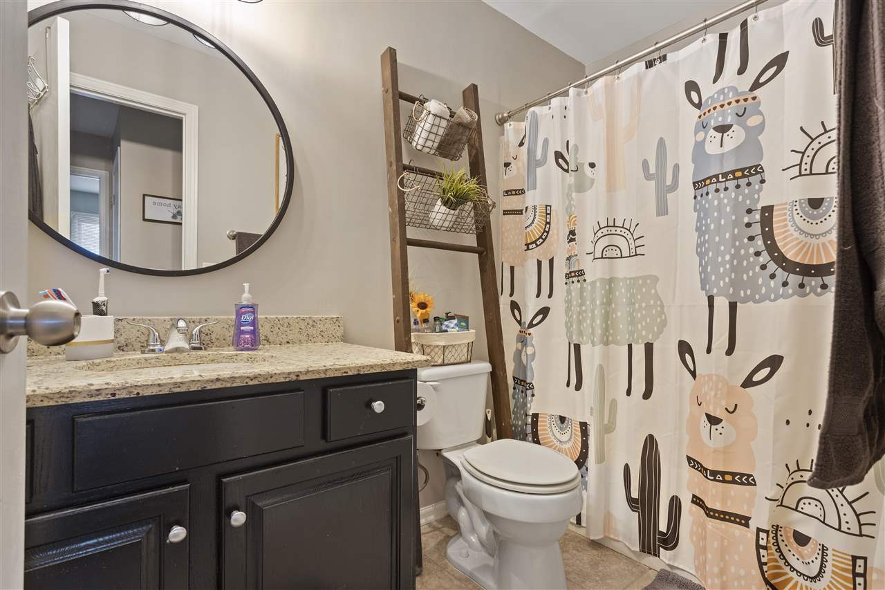 20 King Henry Road Southeast Poplar Grove, IL 61065 - Photo 9 of 28 Gallery Image 9