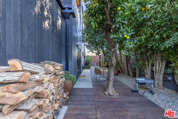 $33,000 | 746 Marco Place, Venice, CA 90291