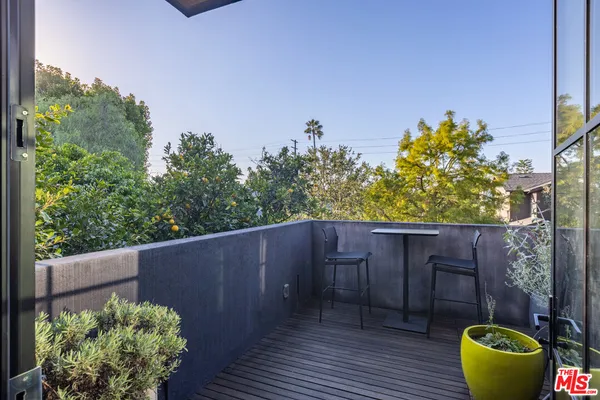 $33,000 | 746 Marco Place, Venice, CA 90291