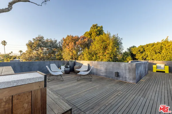 $33,000 | 746 Marco Place, Venice, CA 90291