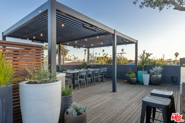 $33,000 | 746 Marco Place, Venice, CA 90291