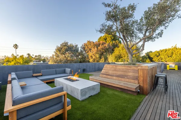 $33,000 | 746 Marco Place, Venice, CA 90291