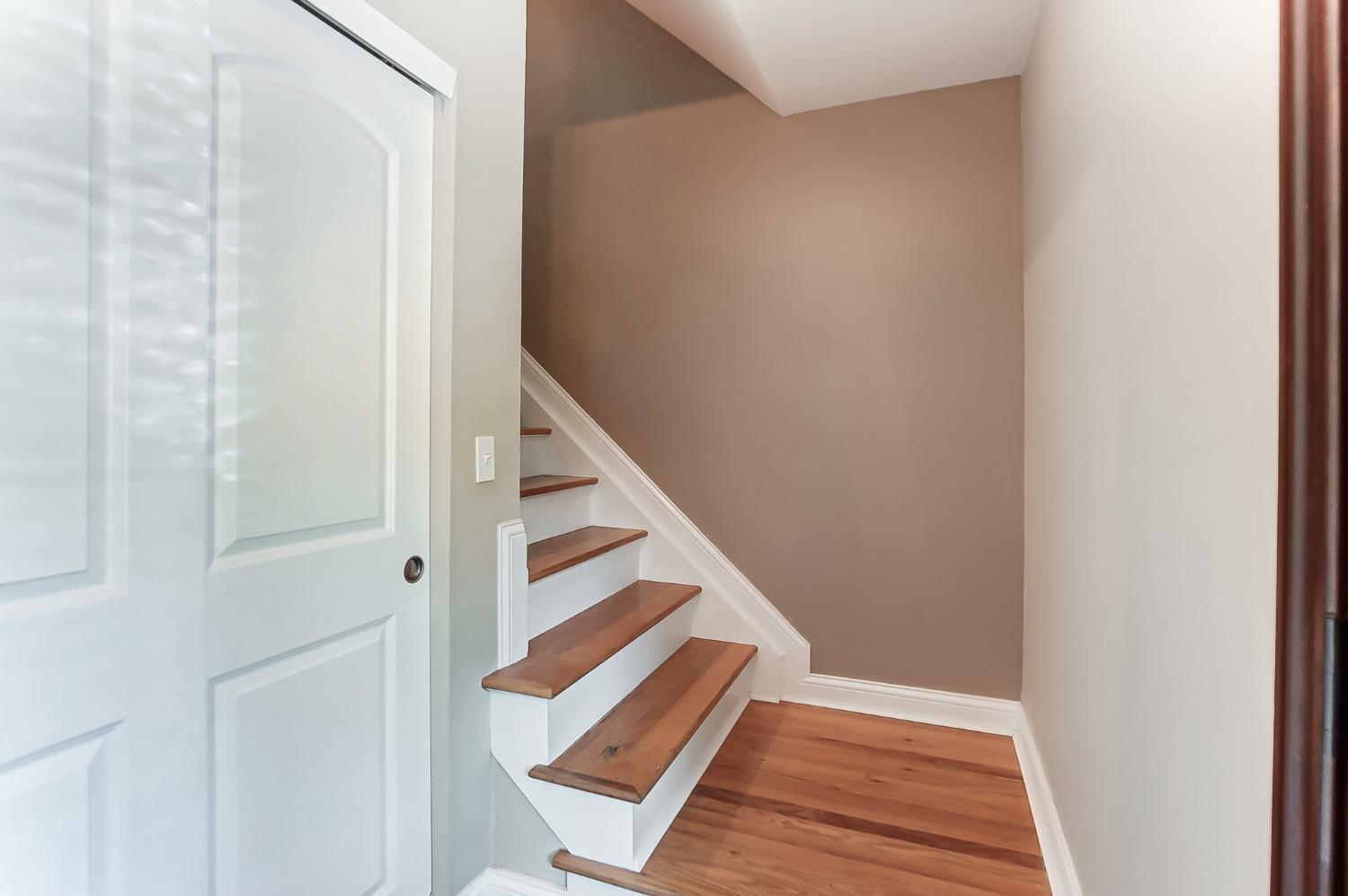 9331 Ranchill Drive Cincinnati, OH 45231 - Photo 25 of 42 Gallery Image 25
