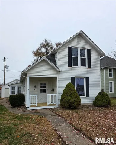 $79,900 | 413 12th Avenue, Fulton, IL 61252