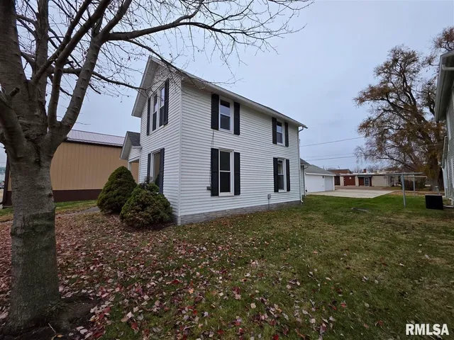 $79,900 | 413 12th Avenue, Fulton, IL 61252