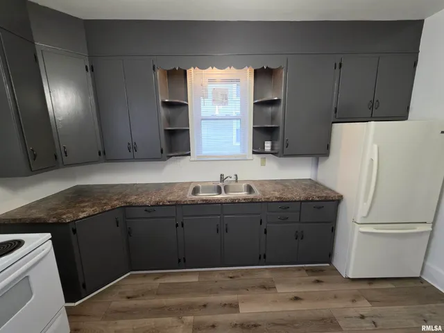 $79,900 | 413 12th Avenue, Fulton, IL 61252