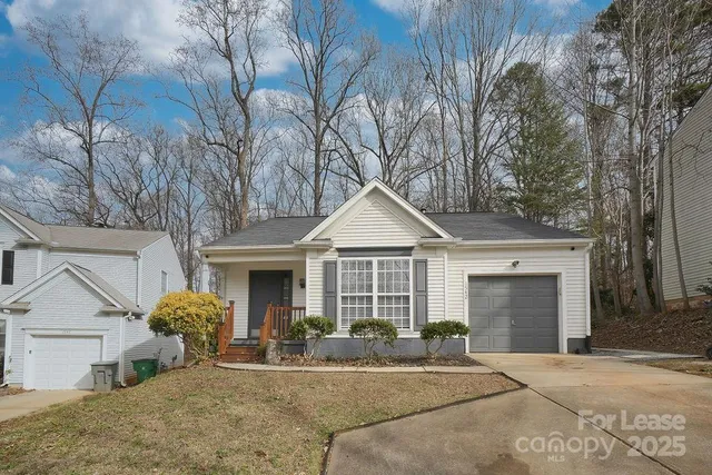 $2,000 | 1542 Rumstone Lane, Charlotte, NC 28262