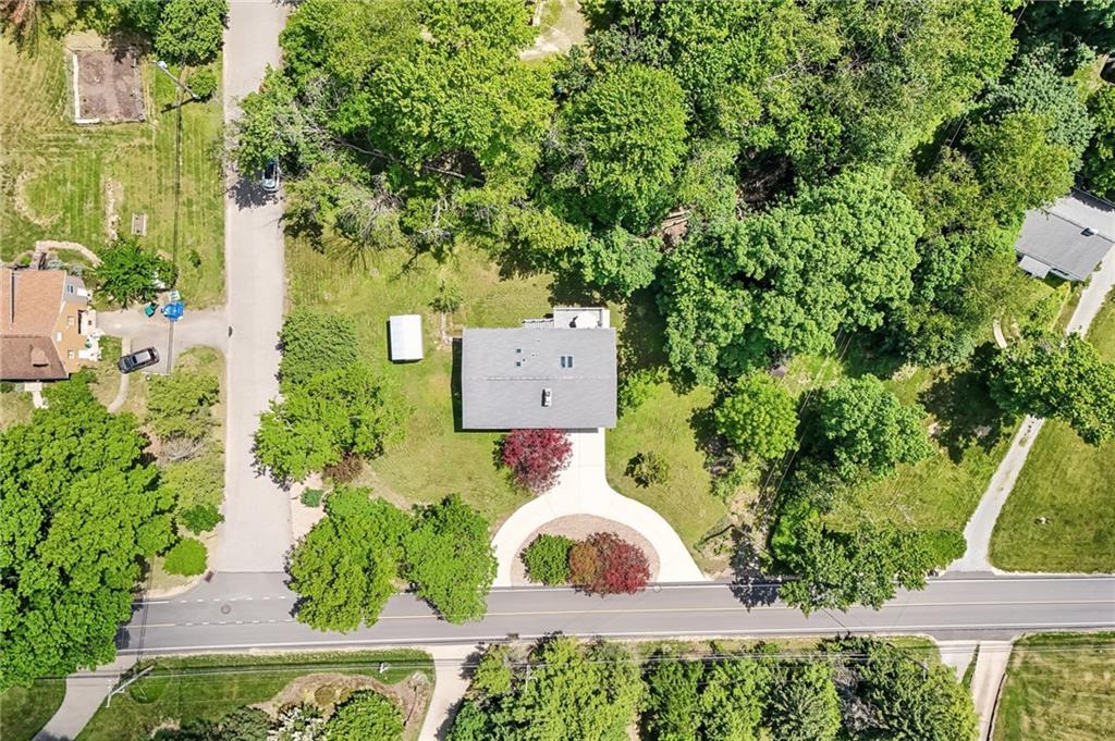 2772 Clearview Road Allison Park, PA 15101 - Photo 42 of 43 an aerial view of a house with a garden