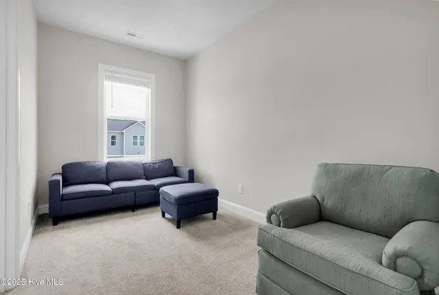 $1,950 | 139 Pasture Lane, Unit 10A, Swansboro, NC 28584