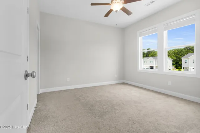 $1,950 | 139 Pasture Lane, Unit 10A, Swansboro, NC 28584