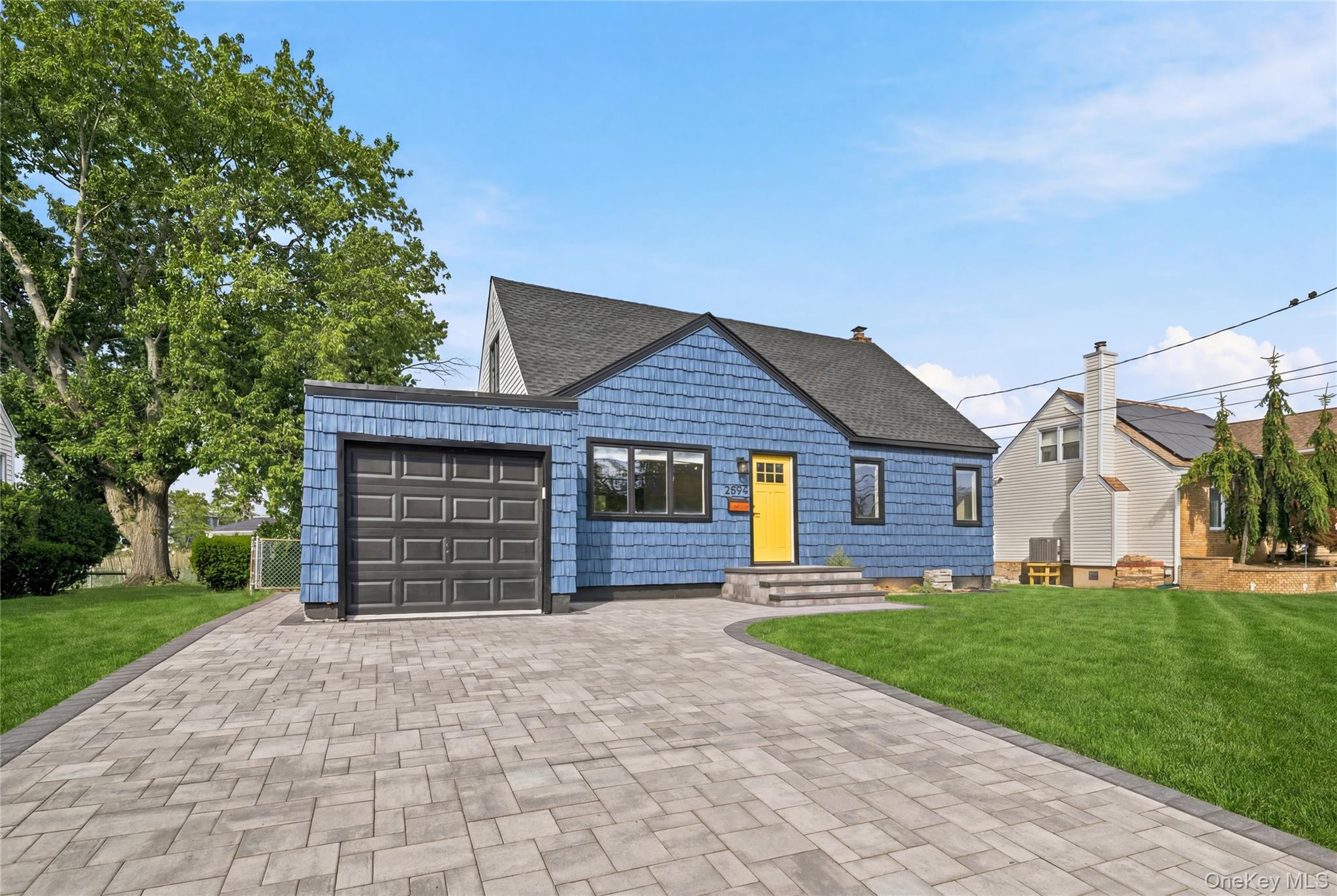 2693 Fox Road Baldwin, NY 11510 - Photo 3 of 32